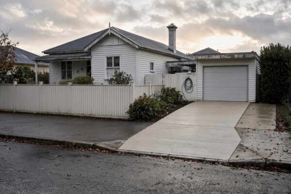 Vehicle Crossing Rules in Auckland: What It Takes to Get a New Driveway Approved